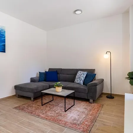 Apartment Blue Monstera Cres Exterior photo
